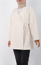 Beli Baglamali Yandan Kürklü Ceket Ekru Renk