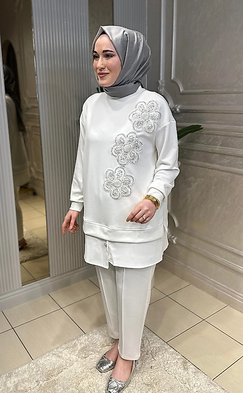 Çiçek Detaylı İkili Kadın Takım Beyaz