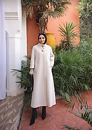 Dİk Yaka Bilek Ucu Ribanalı Gold Düğme Detaylı Fok Kumaş Şık Kaban Ekru Renk