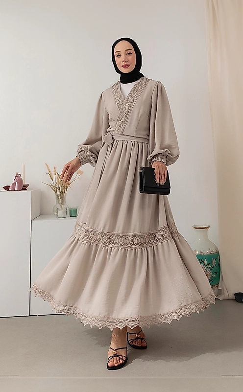 Yeni Trend Krem Fisto Kadın Elbise – Bej