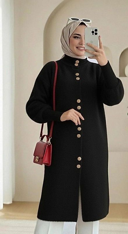 Angora Yün Hırka Gold Dügmeli  Siyah Renk