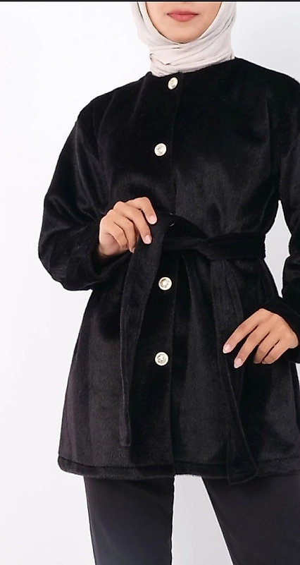 Dügmeli Beli Baglamali Kürklü Ceket