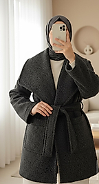 Geniş Yakalı Beli Kemerli Cepli Kaşe KabanSiyah Renk